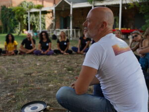 Nessuno può insegnarti ad essere Yoga…