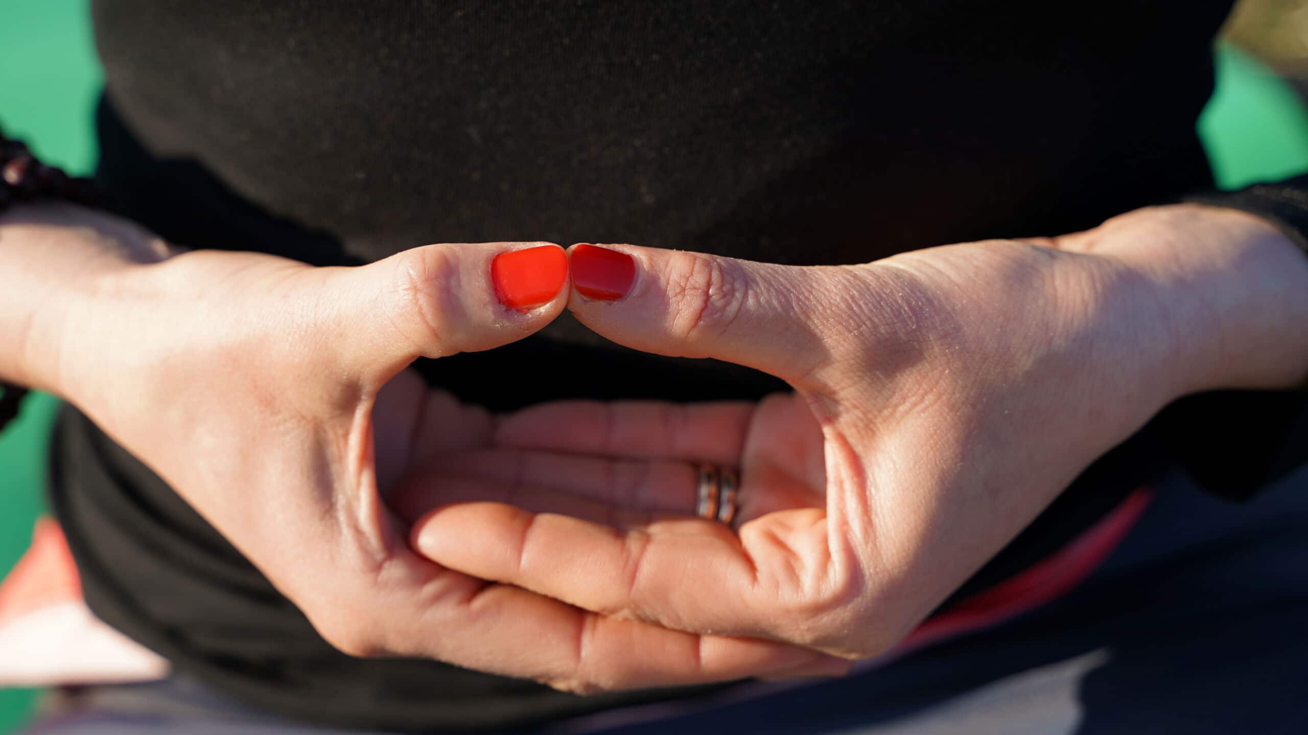 LA MEDITAZIONE ZEN DHYANI MUDRA