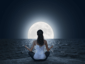 Il Saluto alla Luna: sequenza Yoga per tutti