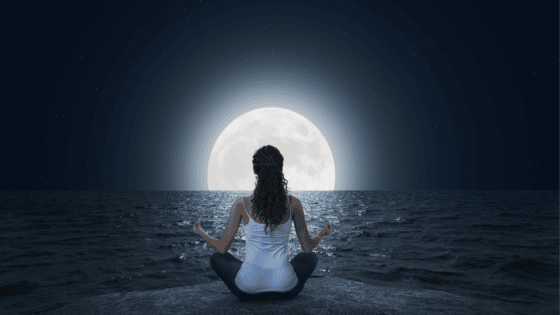 Il Saluto alla Luna: sequenza Yoga per tutti