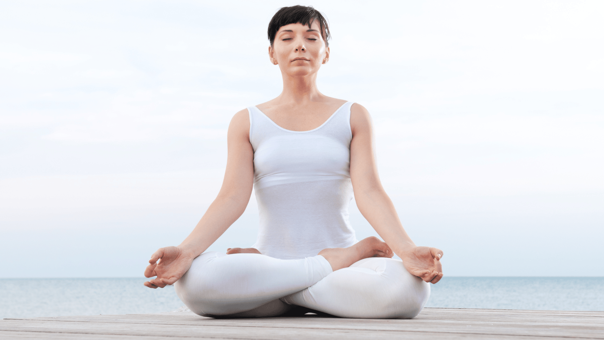 Padmasana la posizione Yoga del Loto