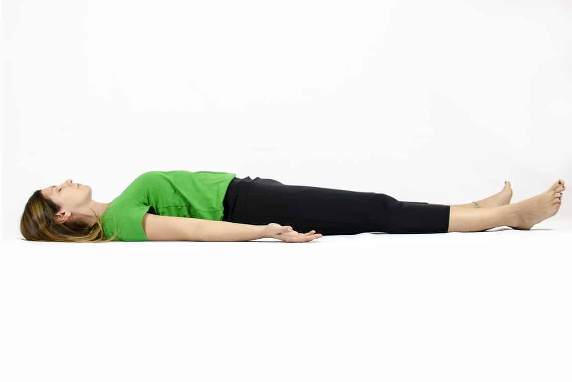 Niyama, le osservanze personali nello Yoga 11 Savasana, la posizione Yoga del Cadavere